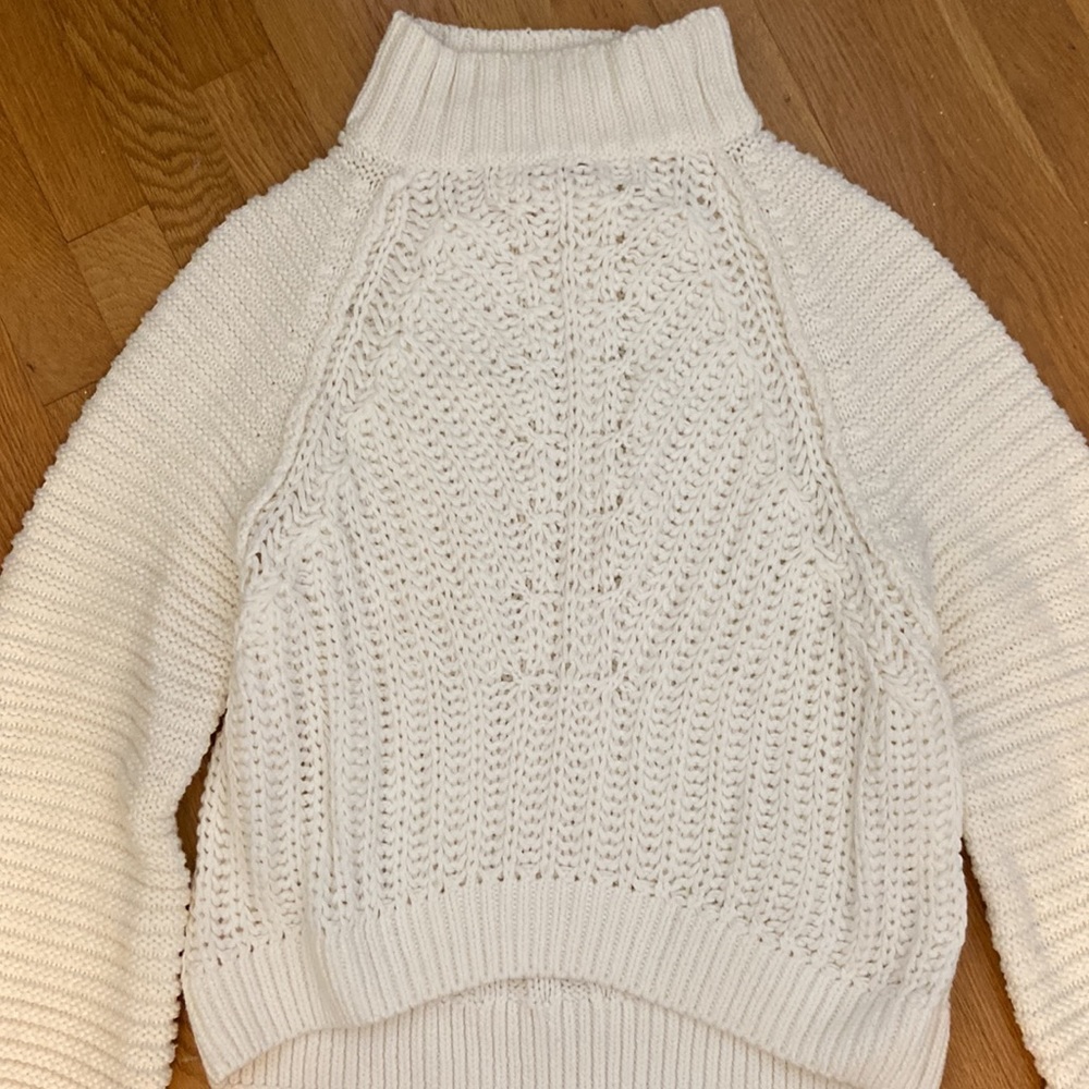 Free People knit oversized sweater, never worn - Picture 2 of 6